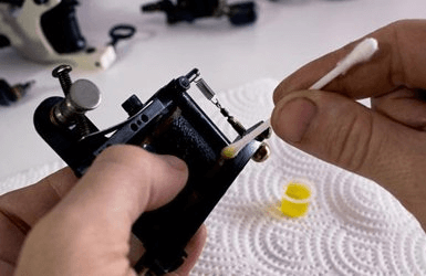 How To Keep Your Tattoo Machine Maintained?